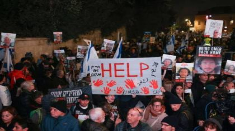 إسرائيل: 7 معتقلين في مظاهرات ضد حكومة نتنياهو للمطالبة بالإفراج عن المحتجزين بـ غزة